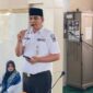 Camat Lubeg Nofiandi Amir memberikan sambutan pada pertemuan bulanan BKMT Kecamatan Lubeg di Masjid Nurussa’adah Kelurahan Lubeg Nan XX, Rabu (16/7/2025). (Foto: Ist)