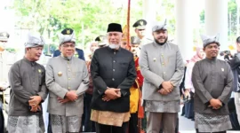 Gubernur Sumbar Mahyeldi, Wako Padang Fadly Amran, Wawako Maigus Nasir, Ketua DPRD Muharlion dan Wakil Ketua Osman Ayub saat menghadiri Rapat Paripurna Istimewa dalam rangka HJK Padang ke-356, di gedung DPRD setempat, Kamis (7/8/2025).