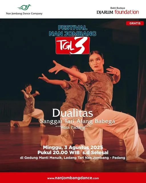 Tari “Dualitas” dari Sanggar Alang Babega tampil di Festival Nan Jombang pada Minggu malam (3/8/2025). (Foto: FB Diskominfo Padang)