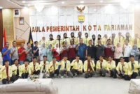 Wali Kota Pariaman, Yota Balad, melepas mahasiswa KKN Tematik UNP di Aula Balai Kota Pariaman, Sabtu (9/8/2025). (Foto: Kominfo Pariaman)