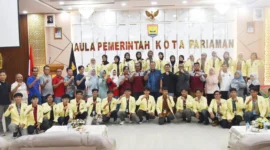 Wali Kota Pariaman, Yota Balad, melepas mahasiswa KKN Tematik UNP di Aula Balai Kota Pariaman, Sabtu (9/8/2025). (Foto: Kominfo Pariaman)