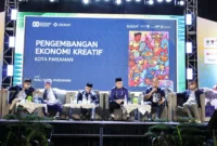 Wali Kota Pariaman Yota Balad memaparkan potensi ekonomi kreatif Kota Pariaman di Rakornas ICNN 2025 di Padang, Jumat (8/8/2025). (Foto: Diskominfo Pariaman)
