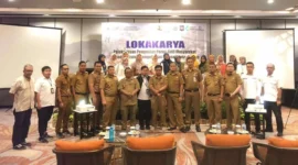 Lokakarya Penguatan Peran Aktif Masyarakat terhadap Sistem Pengelolaan Sampah di Kota Padang, Selasa (12/8/2025). (Foto: Diskominfo Padang)