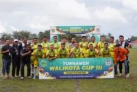 PS Pemko B kalah 2-4 lewat adu penalti dari Kabupaten Solok di final Wali Kota Cup III 2025 di Stadion Khatib Sulaiman Bancalaweh, Kamis (14/8/2025). (Foto: Kominfo Padang Panjang)