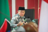 Wakil Wali Kota Padang Maigus Nasir menjadi pemateri Lokakarya MAN 3 Padang Plus Keterampilan bagi para GTK di Ruang Bagindo Aziz Chan, Balai Kota Padang, Aie Pacah, Kamis (14/8/2025). (Foto: Prokopim Padang)