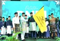 Yang di-Pertua Negeri Melaka melantik Fadly Amran sebagai Ketua DMDI Sumbar periode 2025-2030 di Hotel Santika, Jumat (8/8/2025). 