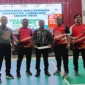 Duet Erianto–Buya Iskandar melaju ke final Turnamen Badminton Eksekutif–Legislatif HJK Padang 356 usai menang meyakinkan di semifinal. (Foto: Diskominfo Padang)