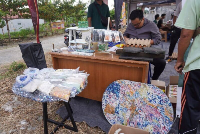 Bank Sampah Gemilang di Kelurahan Kubu Marapalam, Padang Timur menghadirkan solusi inovatif terhadap persoalan sampah plastik di Kota Padang. (Foto: Diskominfo Padang) 