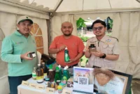 Bank Sampah Insan Oke mengolah minyak jelantah menjadi produk bernilai ekonomi. (Foto: Diskominfo Padang)