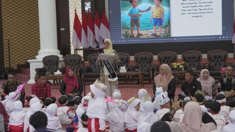 Forikan Bukittinggi meluncurkan program Gurami bagi anak-anak PAUD, Kamis (21/8/2025) di Balairung Rumah Dinas Wali Kota Bukittinggi. (Foto: Pemko Bukittinggi)