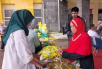 Gerakan Pangan Murah (GPM) di Kantor Camat Padang Barat, Sabtu (30/8/2025). (Foto: Diskominfo Padang)