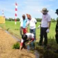 Pemkab Padang Pariaman, TNI, dan BWS Sumatera V menggelar Gerakan Irigasi Bersih di Irigasi Batang Anai, Nagari Punggung Kasiak, Kecamatan Lubuk Alung, Kamis (14/8/2025). (Foto: Kominfo Padang Pariaman)