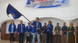 Irwandi dikukuhkan sebagai Ketua DPD HNSI Sumbar periode 2025–2030 di Palanta Rumah Dinas, Kamis (28/8/2025). (Foto: Diskominfo Padang)