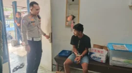Pelaku tabrak lari inisial HAS setelah diamankan polisi. (Foto: Dok Humas Polres Pessel)