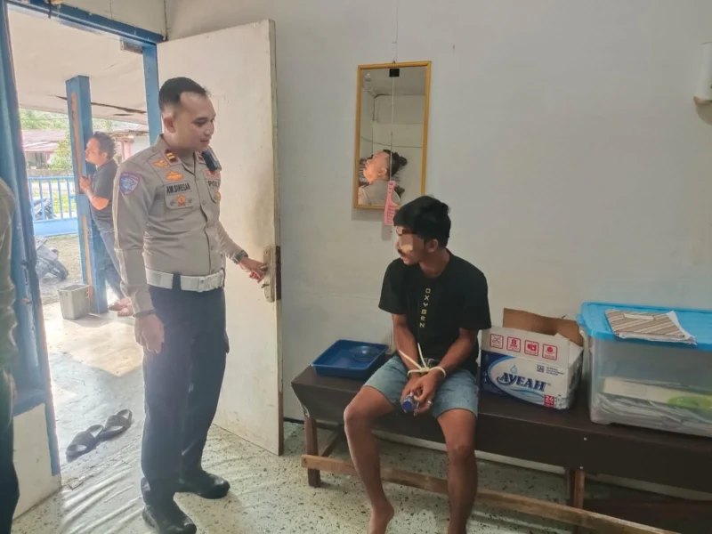 Pelaku tabrak lari inisial HAS setelah diamankan polisi. (Foto: Dok Humas Polres Pessel)