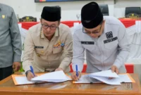 DPRD dan Pemkab Tanah Datar sepakati KUA PPAS Perubahan 2025, Kamis (14/8/2025). (Foto: Prokopim Tanah Datar)
