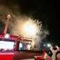 Presiden Prabowo Subianto menyaksikan “Karnaval Bersatu” di Monas, Jakarta, Minggu malam (17/8/2025). (Foto: BPMI Setpres)