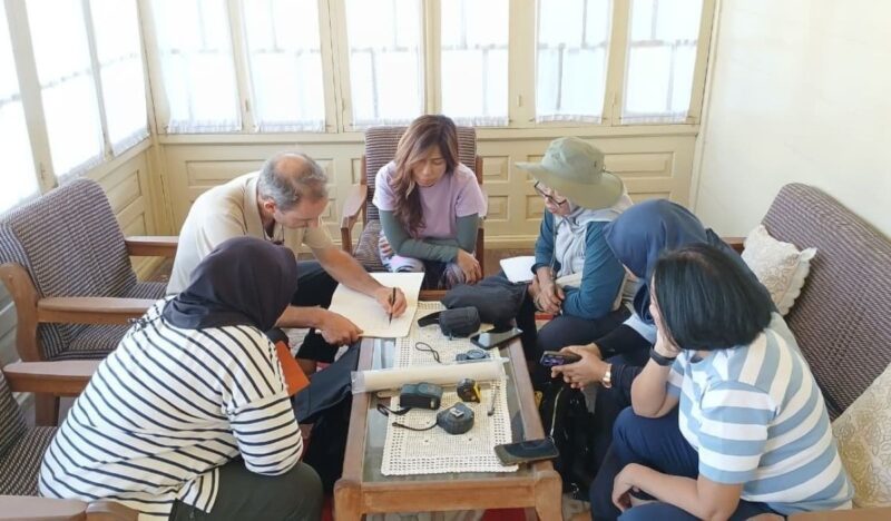Sejumlah pegiat warisan budaya dari dalam dan luar negeri berkolaborasi dalam lokakarya Rural Cultural Landscape of Koto Gadang. (Foto: Ist)