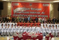 Pemko Padang menggelar malam resepsi peringatan HUT ke-80 RI di Ballroom Hotel Mercure, Minggu (17/8/2025). (Foto: Diskominfo Padang) 