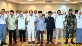 Wawako Padang, Maigus Nasir membuka kegiatan Pusdiklat Calon Paskibraka Padang Tahun 2025 di d’Dhave Hotel Padang, Jumat (1/8/2025). (Foto: Prokopim Padang)