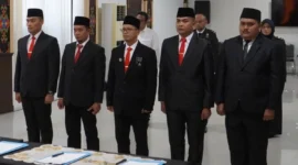 Kepala Satpol PP Kota Padang, Candra Eka Putra dilantik sebagai PPNS di wilayah Provinsi Sumatera Barat, Jumat (22/5/2025). (Foto: Humas Satpol PP Padang)