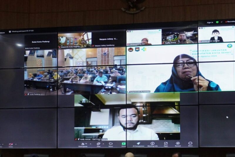 Tim Penilai Pusat melakukan verifikasi lanjutan KKS 2025 secara hybrid dan tatap muka di Ruang Abu Bakar Jaar, Balai Kota Padang, Selasa (26/8/2025). (Foto: Diskominfo Padang)