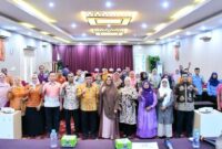 Wakil Wali Kota Padang, Maigus Nasir dalam Rakor Pra-Verifikasi Lanjutan Penilaian Kota Sehat Tingkat Nasional Tahun 2025 di Hotel Rang Kayo Basa, Kamis (21/8/2025). (Foto: Prokopim Padang)
