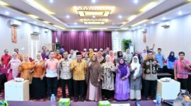 Wakil Wali Kota Padang, Maigus Nasir dalam Rakor Pra-Verifikasi Lanjutan Penilaian Kota Sehat Tingkat Nasional Tahun 2025 di Hotel Rang Kayo Basa, Kamis (21/8/2025). (Foto: Prokopim Padang)