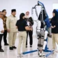 Presiden Republik Indonesia, Prabowo Subianto meninjau fasilitas di RSPON Mahar Mardjono, Jakarta, Selasa (26/8/2025). (Foto: BPMI Setpres)
