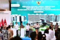Presiden Prabowo Subianto meresmikan Gedung Layanan Terpadu dan Institut Neurosains Nasional di RSPON Mahar Mardjono, Jakarta, Selasa (26/8/2025). (Foto: BPMI Setpres)