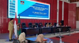 Wakil Wali Kota Padang Maigus Nasir membuka Rakor Kepala Sekolah dan Wakil Kurikulum SMP Swasta se-Kota Padang Tahun 2025, di Gedung Bagindo Aziz Chan, Balai Kota Aia Pacah, Senin (25/8/2025). (Foto: Diskominfo Padang)