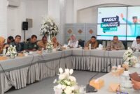 Pemko Padang menggelar Rapat Pengendalian Inflasi di Gedung Putih Rumah Dinas Wali Kota, Selasa (26/8/2025). (Foto: Diskominfo Padang)