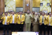 Wali Kota Padang Fadly Amran membuka kegiatan PKM UNP 2025 di Gedung Abu Bakar Jaar, Balai Kota Padang, Senin (4/8/2025). (Foto: Prokopim Padang)