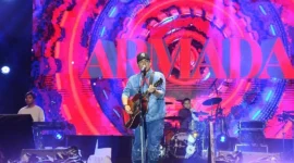 Armada Band tutup konser HJK Padang ke-356 di GOR Agus Salim, Minggu malam (10/8/2025). (Foto: Diskominfo Padang)