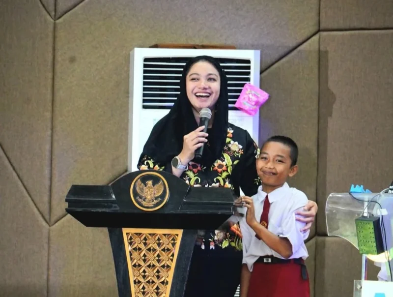 Bupati Dharmasraya, Annisa Suci Ramadhani memberikan sambutan. (Foto: Pemkab Dharmasraya)