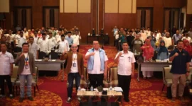 Wakil Bupati Tanah Datar, Ahmad Fadly membuka kegiatan kolaborasi OPD Tanah Datar dengan KDMP dan PT Bank Mandiri (Persero) Tbk di Ballroom Emersia Hotel Batusangkar, Rabu (13/8/2025). (Foto: Prokopim Tanah Datar)