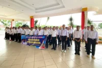 Sebanyak 92 pemuda asal Pasbar diberangkatkan untuk mengikuti pelatihan Satpam Kualifikasi Gada Pratama di PT Raja Perkasa Sakti, Pekanbaru, Jumat (15/8/2025). (Foto: Diskominfo Pasbar)