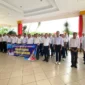 Sebanyak 92 pemuda asal Pasbar diberangkatkan untuk mengikuti pelatihan Satpam Kualifikasi Gada Pratama di PT Raja Perkasa Sakti, Pekanbaru, Jumat (15/8/2025). (Foto: Diskominfo Pasbar)