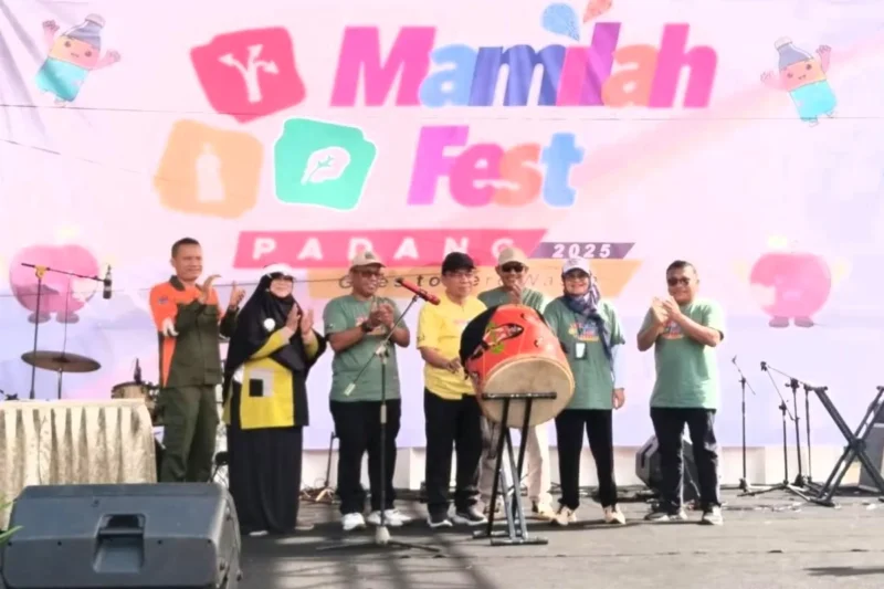 Wakil Wali Kota Padang Maigus Nasir membuka kegiatan Mamilah Fest 2025 di Museum Adityawarman, Sabtu (16/8/2025). (Foto: Diskominfo Padang)