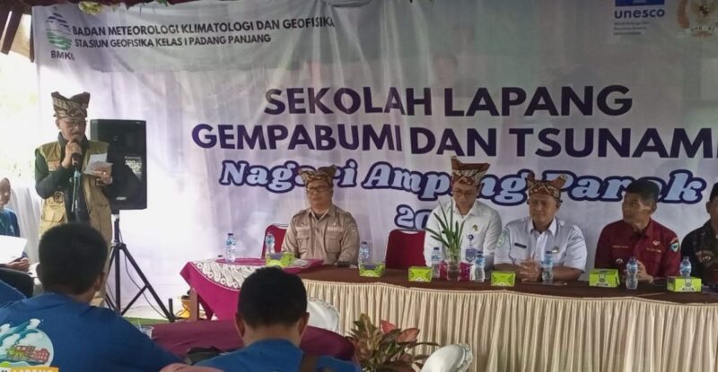 Bupati Pessel, Hendrajoni saat menyampaikan sambutan. (Foto: Dok BPBD)