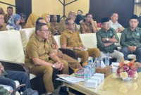 Wali Kota Bukittinggi, Ramlan Nurmatias memaparkan kondisi Kota Bukittinggi dalam kegiatan Verifikasi Lanjutan KKS 2025 di BCC Balai Kota, Selasa (19/8/2025). (Foto: Pemko Bukittinggi)