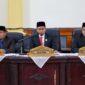 Wali Kota Pariaman Yota Balad mengikuti Sidang Tahunan bersama MPR, DPR, dan DPD RI secara virtual/live streaming melalui aplikasi Zoom Meeting, Jumat (15/8/2025). (Foto: Kominfo Pariaman)