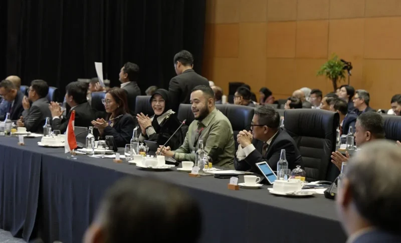 Wali Kota Padang Fadly Amran, menjadi pembicara di ASEAN Governors and Mayors Forum, di Kuala Lumpur Convention Centre, Rabu (13/8/2025). (Foto: Prokopim Padang)