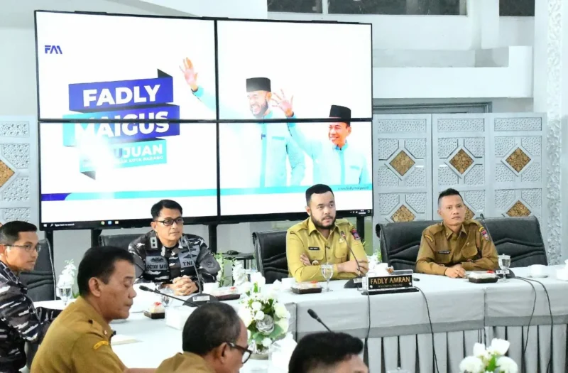 Wali Kota Padang, Fadly Amran menggelar pertemuan dengan Aster Dankodaeral II Padang, Letkol Laut (P) Octav Bayu Dirgantara, M.Tr.Opsla, di Kediaman Resmi Wali Kota Padang, Senin (23/9/2025). (Foto: Prokopim Padang)