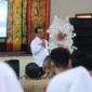 Bupati Padang Pariaman, Dr. H. John Kenedy Azis (JKA) pada kegiatan Intensifikasi dan Integrasi Pelayanan KBKR di Sungai Asam, Kecamatan 2x11 Enam Lingkung. (Foto: Kominfo Padang Pariaman)