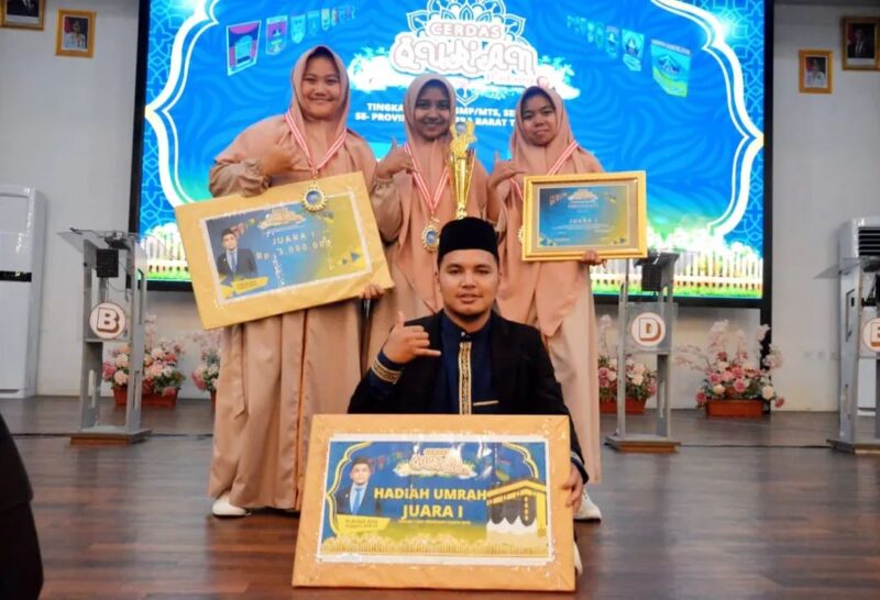 Kabupaten Solsel mendominasi Lomba Cerdas Quran jenjang SMP/MTs Tingkat Sumbar 2025. (Foto: Prokopim Solsel)