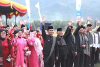 Gelaran Rang Solok Baralek Gadang (RSBG) 2025 resmi ditutup di Hamparan Sawah Solok, Sabtu (13/9/2025). (Foto: Prokopim Solok)