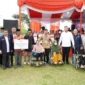 Wali Kota Padang, Fadly Amran menghadiri puncak peringatan HUT ke-65 Karang Taruna di Lapangan Upacara Balai Kota Aie Pacah, Jumat (26/9/2025). (Foto: Prokopim Padang)