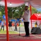 Wali Kota Padang, Fadly Amran menyampaikan sambutan pada peringatan HUT ke-65 Karang Taruna di Lapangan Upacara, Balai Kota Aie Pacah, Jumat (26/9/2025). (Foto: FB Diskominfo Padang)