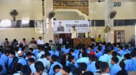 Bupati Padang Pariaman John Kenedy Azis (JKA) menghadiri istighosah, zikir, dan doa bersama di Masjid Raya Kabun, Nagari Pauah Kamba, Kecamatan Nan Sabaris, Kamis (4/9/2025). (Foto: Kominfo Padang Pariaman)